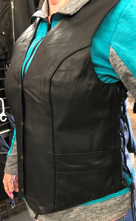 Chaleco De Cuero Genuino Para Mujer Motera - Con Laterales De Encaje, Blanco, Estilo Biker