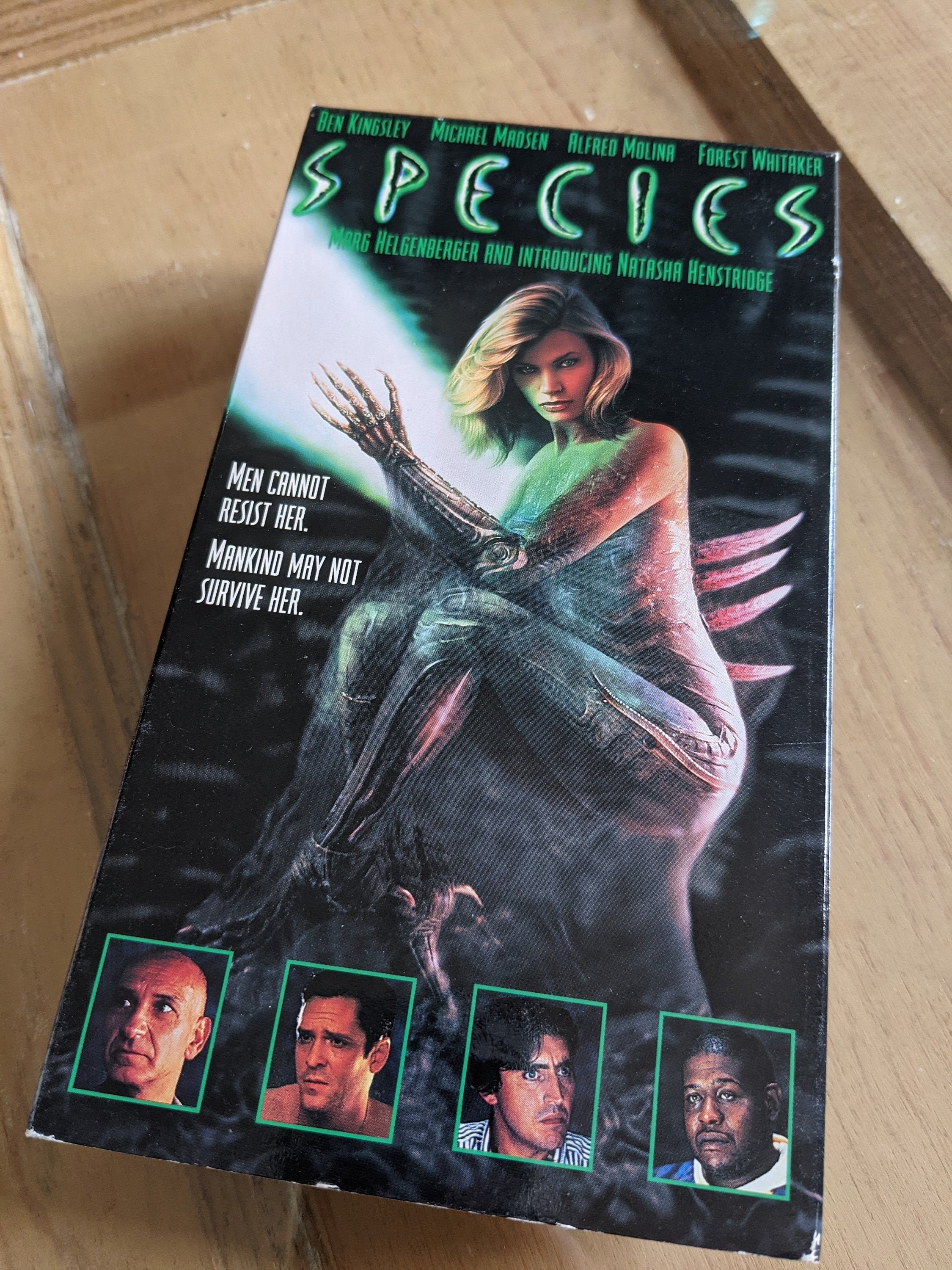 NUMBER (N)INE 非売品 VHS 01 TIME MIGRATION期 ENDANGERED SPECIES (1982) VHS Horror Thriller Rare MGM/UA