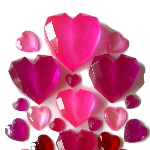Gema del corazón de espinela, joya de resina geométrica, gema de cosplay, facetada, cabujón de espalda plana para disfraz o joyería.