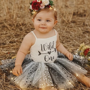 Wild One Girls Birthday Outfit, 1st Birthday, First Birthday, Monochrome Tutu Outfit, Baby Girls Outfit, Cake Smash Outfit