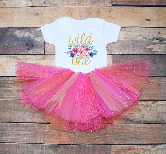 First birthday outfit,Gold One bodysuit,Pink And Gold birthday,handmade
