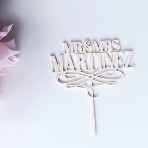 Cake Topper, Cake Toppers for Wedding, Cake Topper Bridal Shower, Cake Topper Name, Mr and Mrs Cake Topper, Acrylic Cake Topper, Wedding