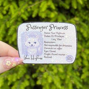 passagier Prinzessin Lizenz Aufkleber - Holographischer wasserdichter Aufkleber für Wasserflasche/Stanley, Auto, Laptop, Telefon, Spielkonsole