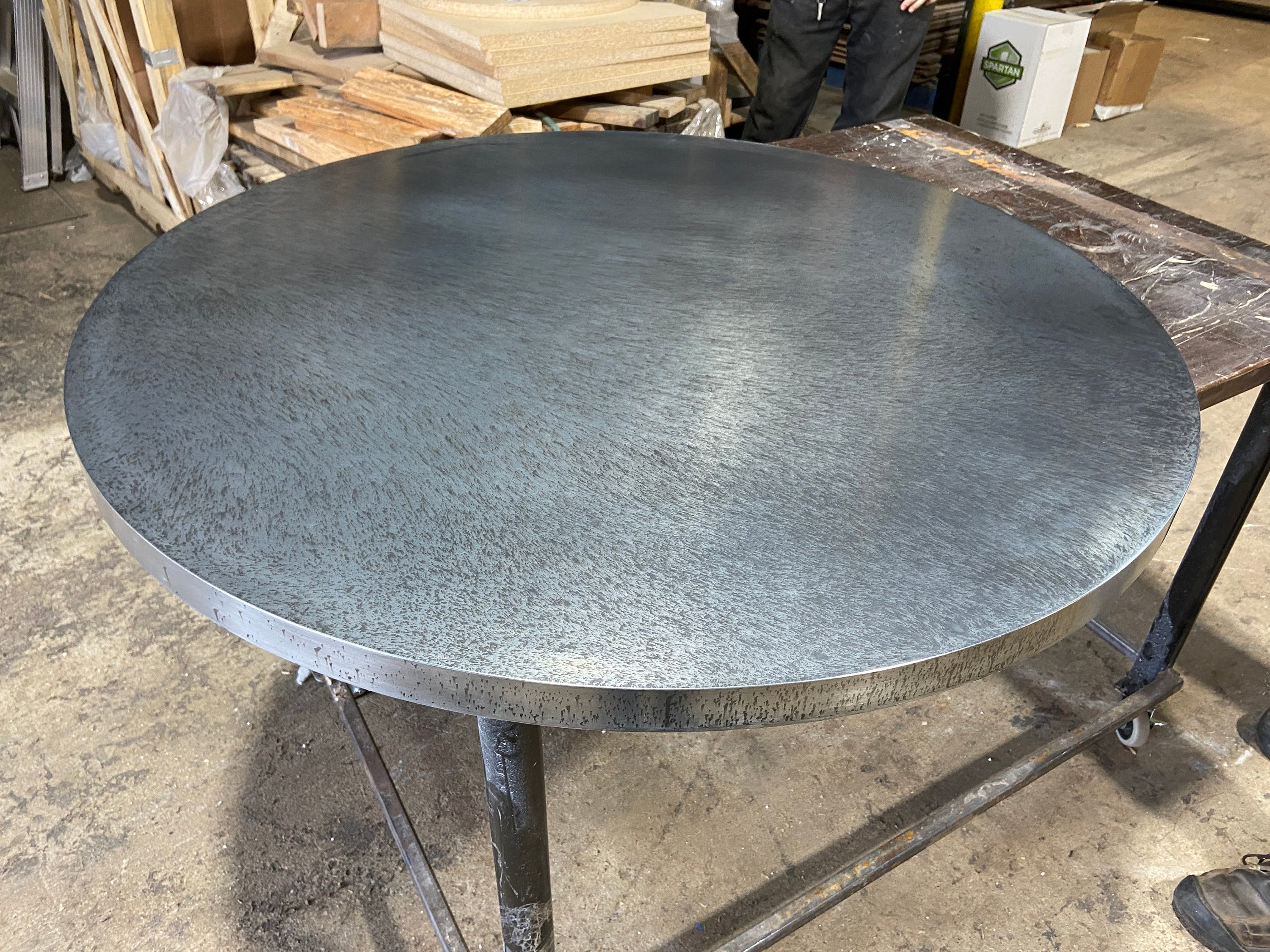 bølge Horn Tøj Round Zinc Table Top - Etsy