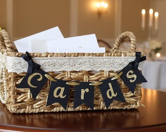 Bannière de cartes en noir et or - plaque de remise de diplômes - idée de fête des diplômés 2025