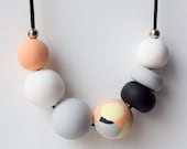 Pfirsich Perlenketten Statement Kette Pastell fimo Schmuck Perlen Schmuck massive Halskette moderne Halskette Pfirsich Halskette