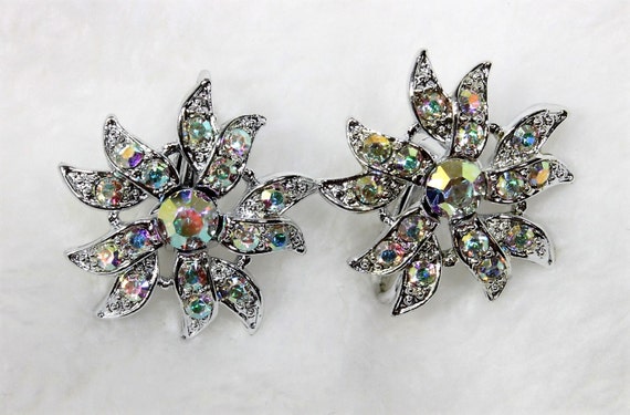 Sarah Coventry Starburst Iridescent Rhinestone Br… - image 4