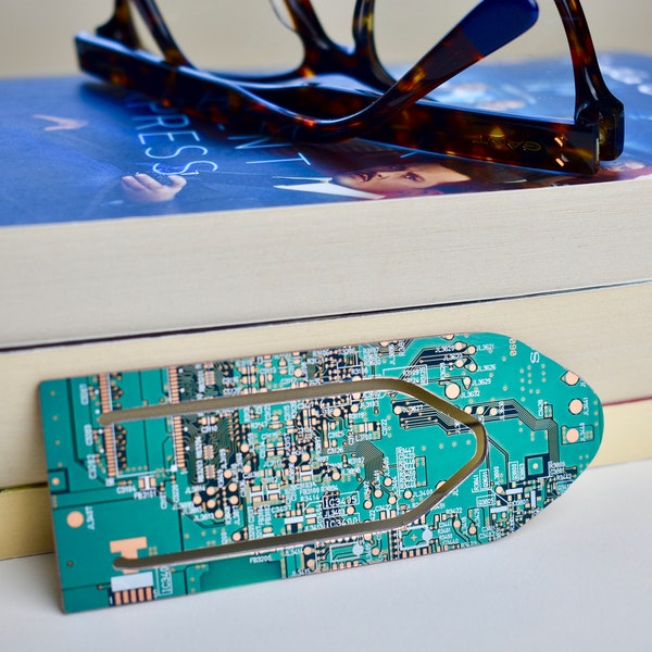 Circuit Board Bookmark - Geeky Christmas Gifts - Nerd Stocking Fillers - Tech Accessories - Unique Bookmark - Engineering Gift
