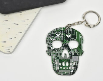 Circuit Board Skull Key Chain - Computer Geek Gifts - Pirate Keychain -Steam Punk - Goth - Tech Accessories - Fathers Day Gifts -Alternative