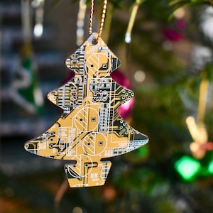 Circuit Board Christmas Tree Decoration - Geeky Christmas Gifts - Sustainable Gifts - Computer Geek Gifts - Stocking Fillers - Secret Santa