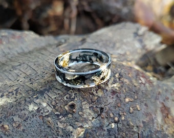 Black Crown Goth Band Ring, Epoxy Resin Gold Flakes Promise