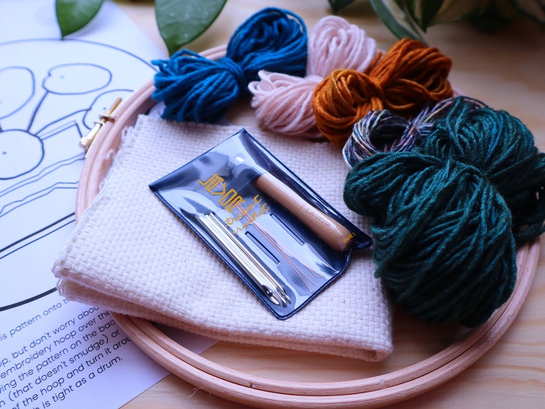 Beginner punch needle kit with pilea pattern crafting kit lavor needle ecological wool hoop with brass closure monk's cloth image 4