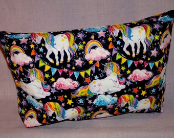 Rainbow Unicorns with stars and clouds and rainbows - Zippered Bag