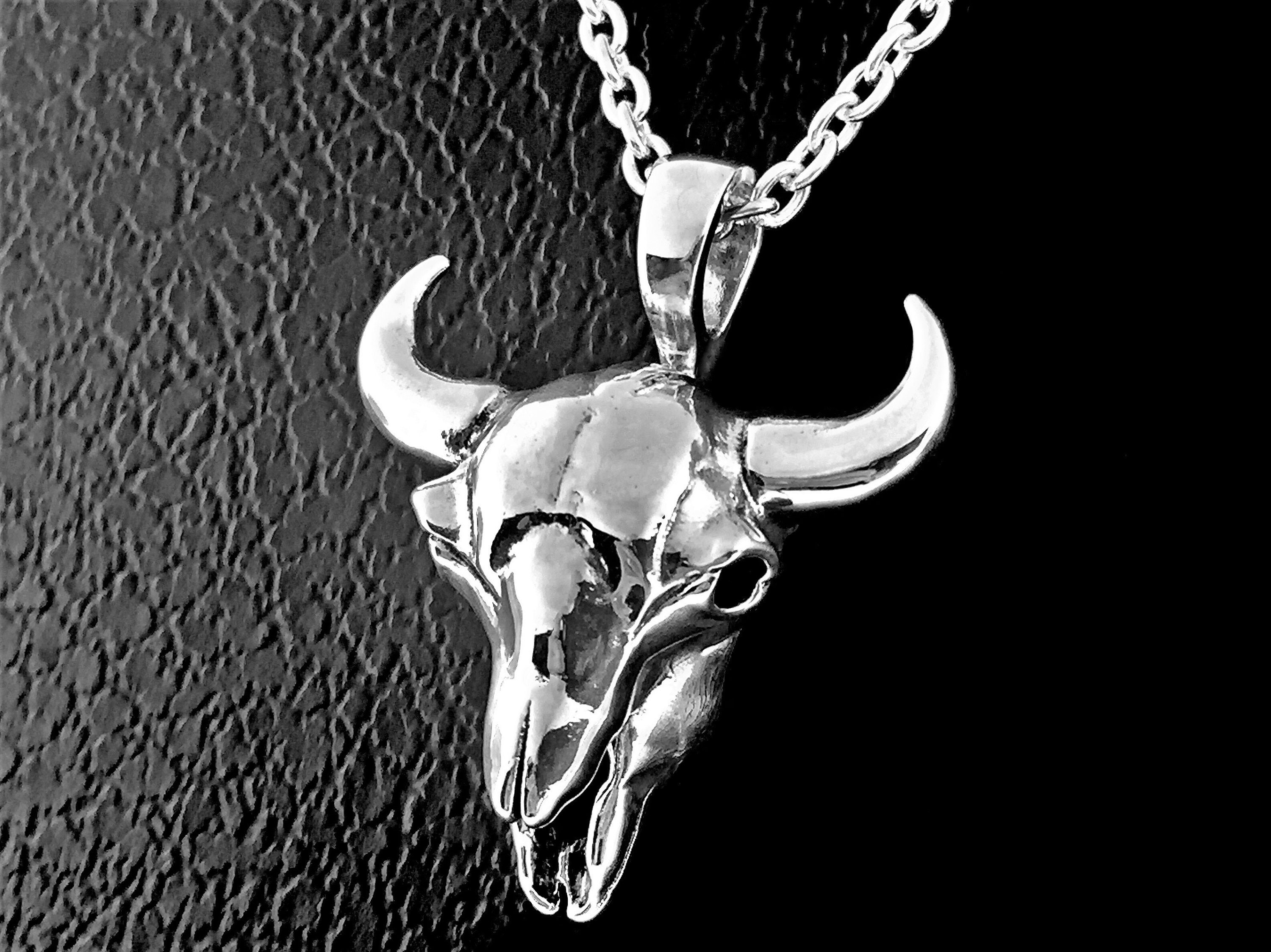 Handcrafted Sterling Silver Buffalo Skull With a |