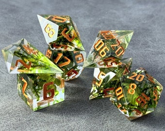 Fern forests - Set of 7 Moss dnd sharp edge Druid dice set Critical Role Forest moss polyhedral Dungeons and dragons Handmade byFlowerFox