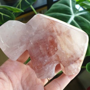 Zuni Style Buffalo Carving in Hematoid Quartz Crystal Animal Carving Gift for Crystal Collector Quartz Animal Crystal Carving Big Buffalo