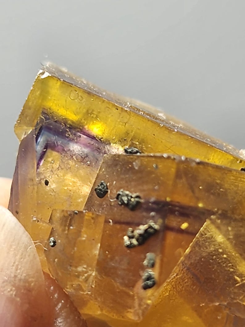 Fluorite w zoning and baryte from Glück mine, Bergmännisch Frohnau, Saxony, Germany image 4