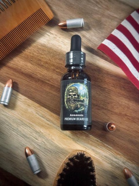 HOOLIGAN Premium Beard Oil 1 oz | Lemongrass & Lime Essential Oils | Men's Grooming Beard Oil | Hair Strengthening | Bearded Assassins