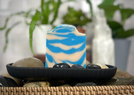 Handcrafted CHECK MATE Soap 5oz | Fresh Masculine Cologne Fragrance | Unique Layered Design | Ideal Gift for Him | Cold Process Soap
