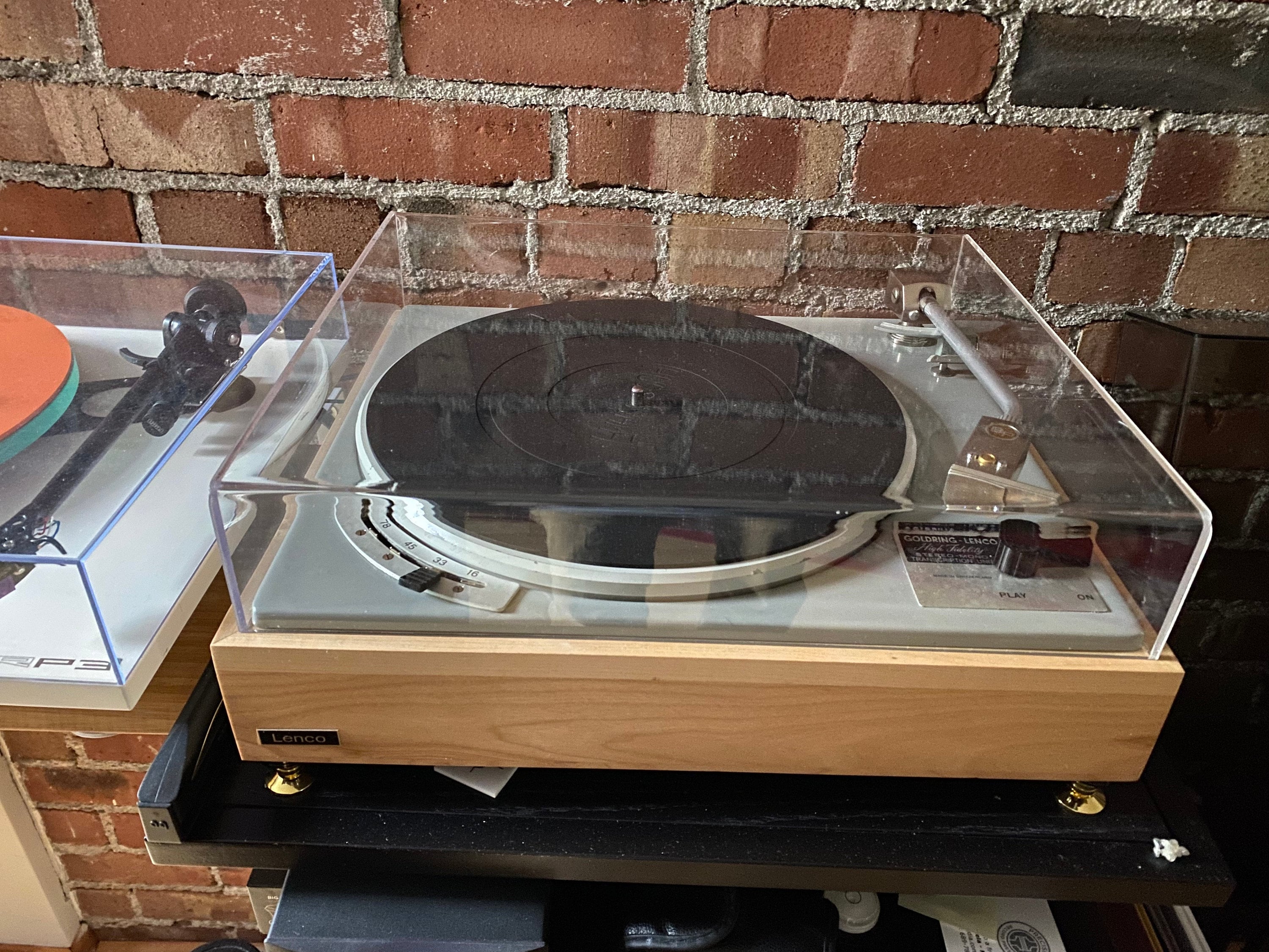 Turntable cover custom making. Crystal clear acryl. Dust Etsy