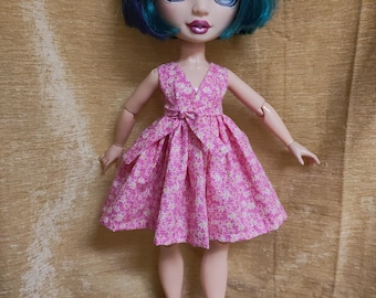 24 inch big rainbow high amaya doll dress. Fits big 24 inch rainbow high amaya doll. Dress for 24 in dolls