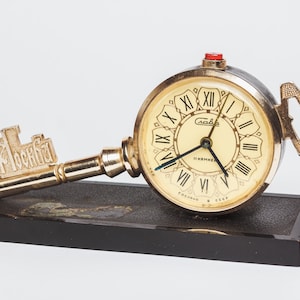 V intage table clock Alarm clock Mechanical desk wind up clock Home decor Christmas gift for him man boyfriend retro Key shaped  clock