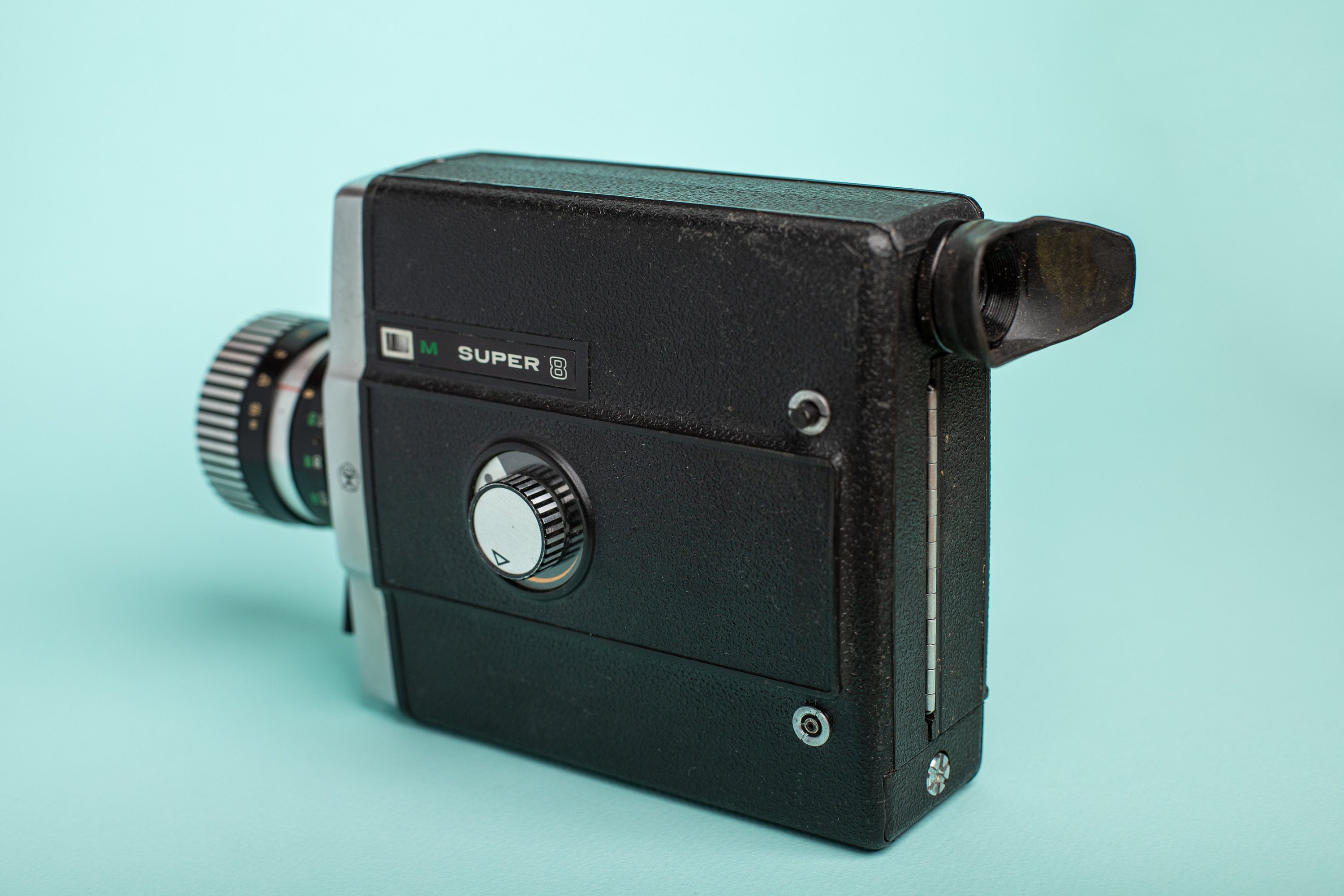 Old Vintage Soviet Movie Camera LOMO Aurora 219 8mm Film Old Vintage Soviet Movie Camera LOMO Aurora 219 8mm Film