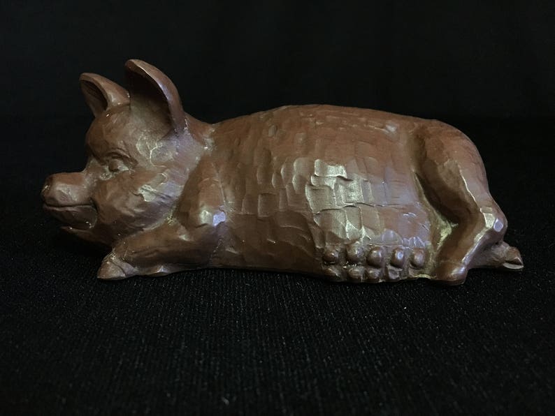 Vintage Red Mill MFG Brown Female Pig Made of Carved Pecan - Etsy