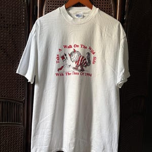 Camiseta vintage "Take a Walk on The Wild Silde", camiseta vintage de los años 90 para hombre, camiseta vintage para mujer, regalos para mamá, ropa de calle de dibujos animados