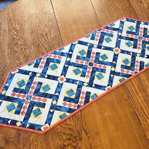 Casablanca table runner quilt PDF (digital quilt pattern)