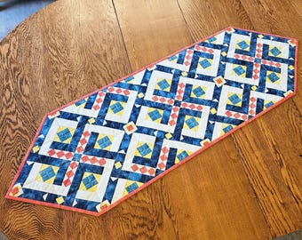 Casablanca table runner quilt PDF (digital quilt pattern)