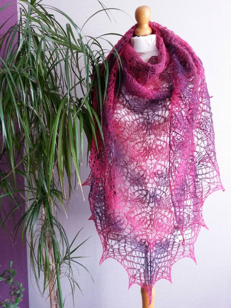 Hand Knitted Triangular Lace Shawl Wild Berry Colour 100% Natural Lamb Wool Kauni Yarn Handmade Warm Large Shawl Wrap Scarf Red Purple Berry image 5