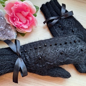 Women Hand Knitted Mittens Elegant Mittens with Black Lace and Glass Crystal Beads Wool Mohair Mix Yarn Hand Warmers Gift for Her imagem 5