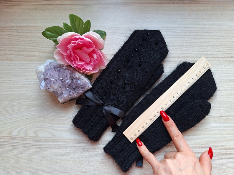 Women Hand Knitted Mittens Elegant Mittens with Black Lace and Glass Crystal Beads Wool Mohair Mix Yarn Hand Warmers Gift for Her imagem 9