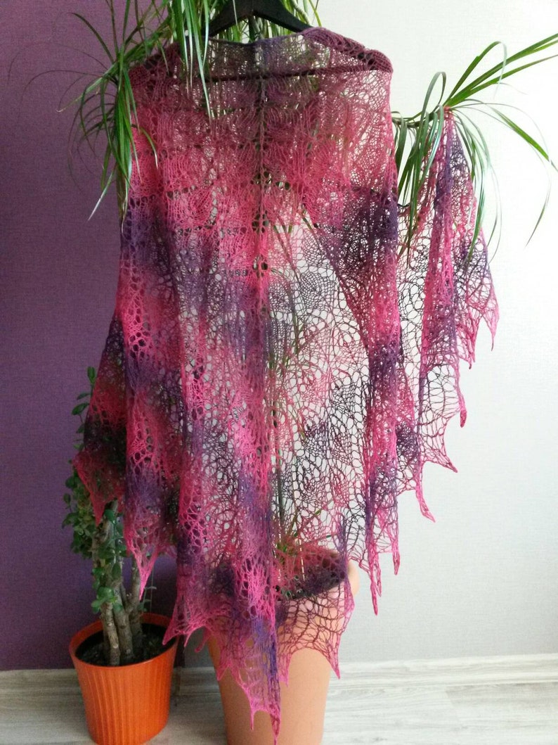 Hand Knitted Triangular Lace Shawl Wild Berry Colour 100% Natural Lamb Wool Kauni Yarn Handmade Warm Large Shawl Wrap Scarf Red Purple Berry image 3