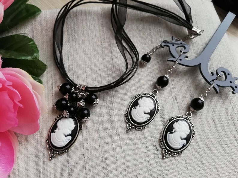 Necklace /& Earrings Set Black and White Cameo Lady Victorian Style Jewelry Set Women Jewellery Romantic Jewelry Drop Earrings Charm Necklace