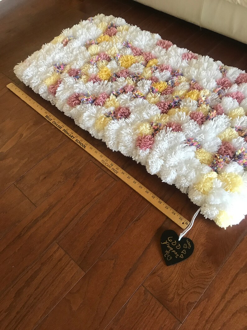 Pom pom rug/600 Pompom rug/heart rug/yellow rug/double sided Etsy