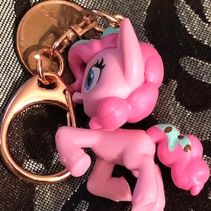 Party pinkie pie Mlp keychain