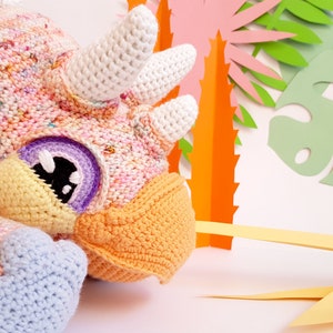 Gravity the Triceratops giant amigurumi crochet pattern image 9