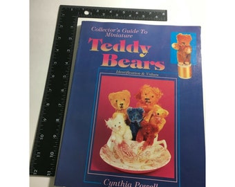 COLLECTOR'S GUIDE to Miniature Teddy Bears Cynthia Powell