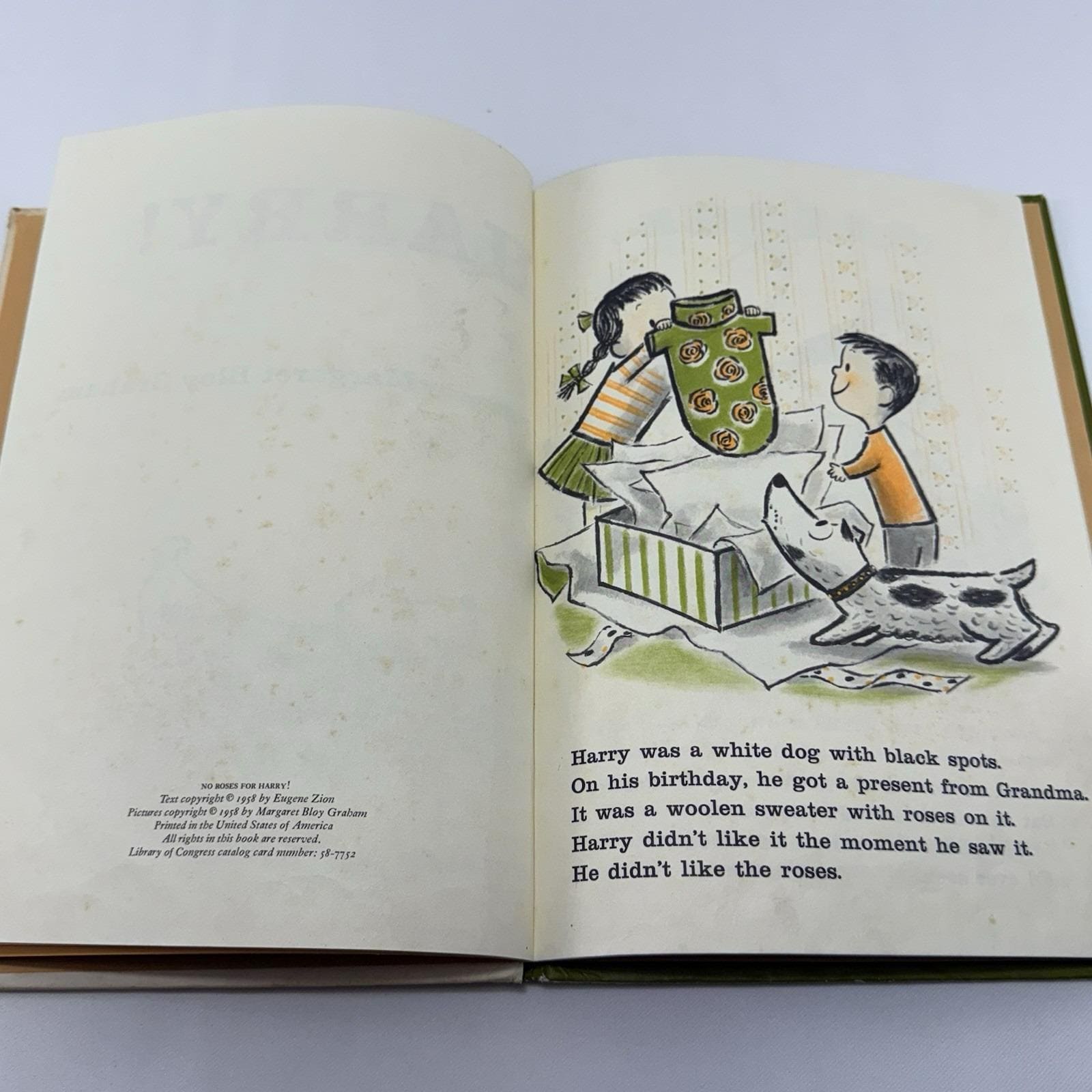 No Roses for Harry Zion Dog Vintage Book Children Kid Read Aloud