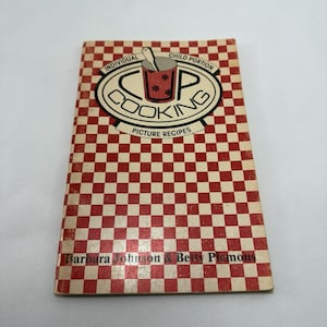 Vintage tasse de cuisine enfant portion enfant livre de cuisine enfants image recette facile activité amusante famille fait maison jeune débutant apprenant chef cuisinier