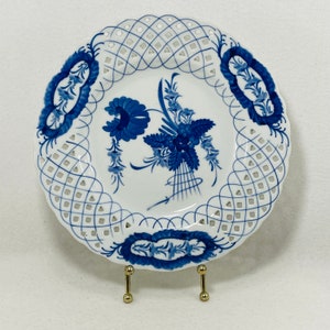 Rare Vintage Pottery Ceramic Strainer, Drainer, Colander dish plate round 9”, Vegetable Fruit bread container blue flower Asian Chinese