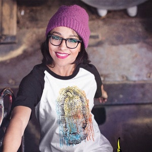 Camiseta Virgen de Guadalupe, Camiseta latina, Ropa mexicana, Camiseta vintage raglán, Camiseta de béisbol