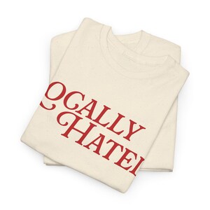 Lokalt hatad rolig retro-tröja, ikonisk ohämmad humor-t-shirt, söt viral it-tjej-present, vintage y2k-fest-t-shirt, rolig skämt-unisex-tröja bild 6