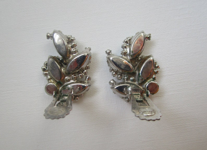 Stunning matching WEISS set earrings and brooch unsigned Weiss rhinestone pin and earrings set AB crystals silver flower Weiss demi parure
