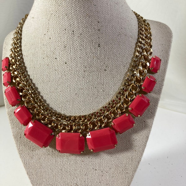 19" Bib Necklace Gold Tone Double Chain Medium & Small Coral  beveled pronged Flat Gems in Graduating Sizes @creekwoodcottagechic.etsy.com