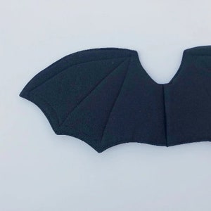 Solid black bat wings for children// wearable bat wings for kids// black dragon// mini bat wings// fabric quilted wings// baby costume image 2