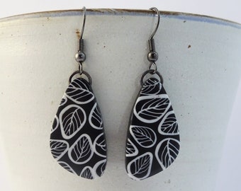 Black and white statement earrings, Abstract triangle earring, Monochrome earrings