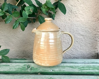 Coffee pot teapot 1.3 liters // Coffee pot lidded pot // Teapot coffee tea pot // Jug with lid for cake table beige cream